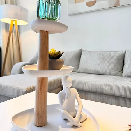 Regency - I Balkon I Wlan I Netflix I Parkplaetze דירה הנובר