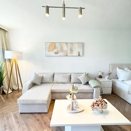 Regency - I Balkon I Wlan I Netflix I Parkplaetze
